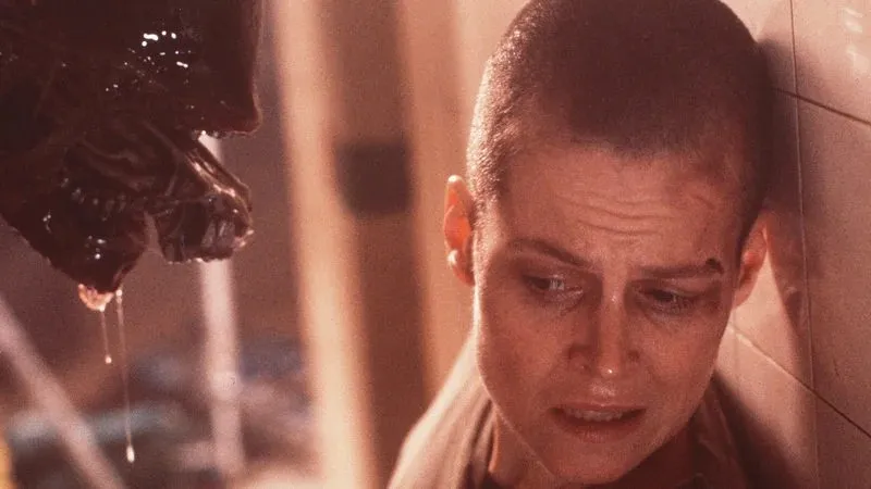 What Space Movie Came Out in 1992? List of Sci-Fi Classics from that Year thumbnail